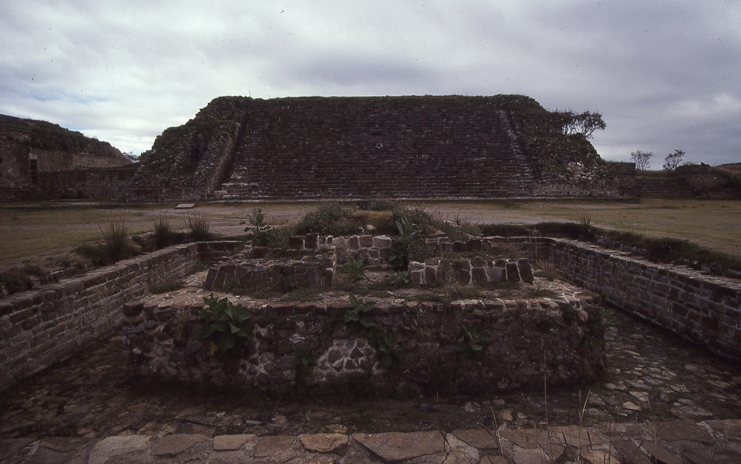 img067.jpg