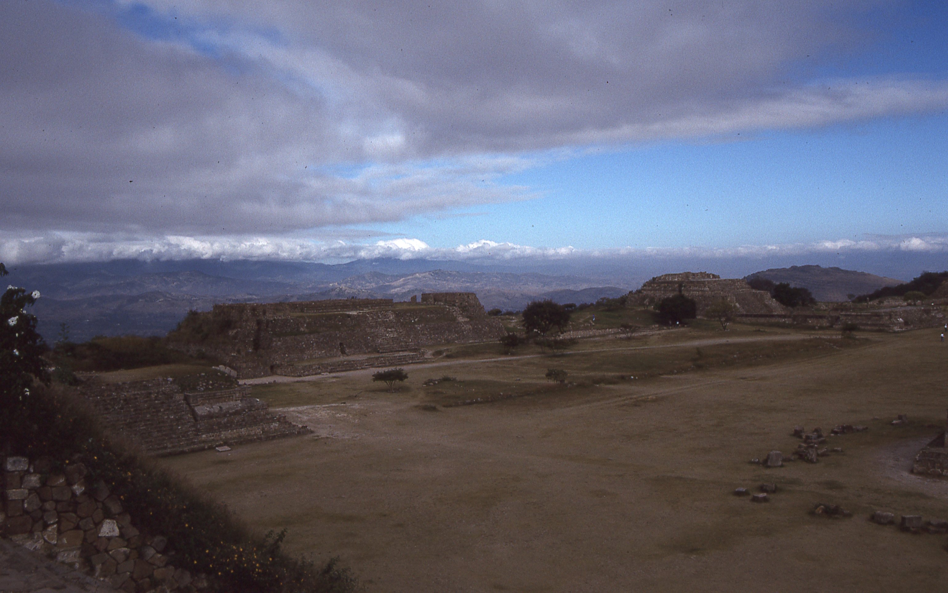 img073.jpg