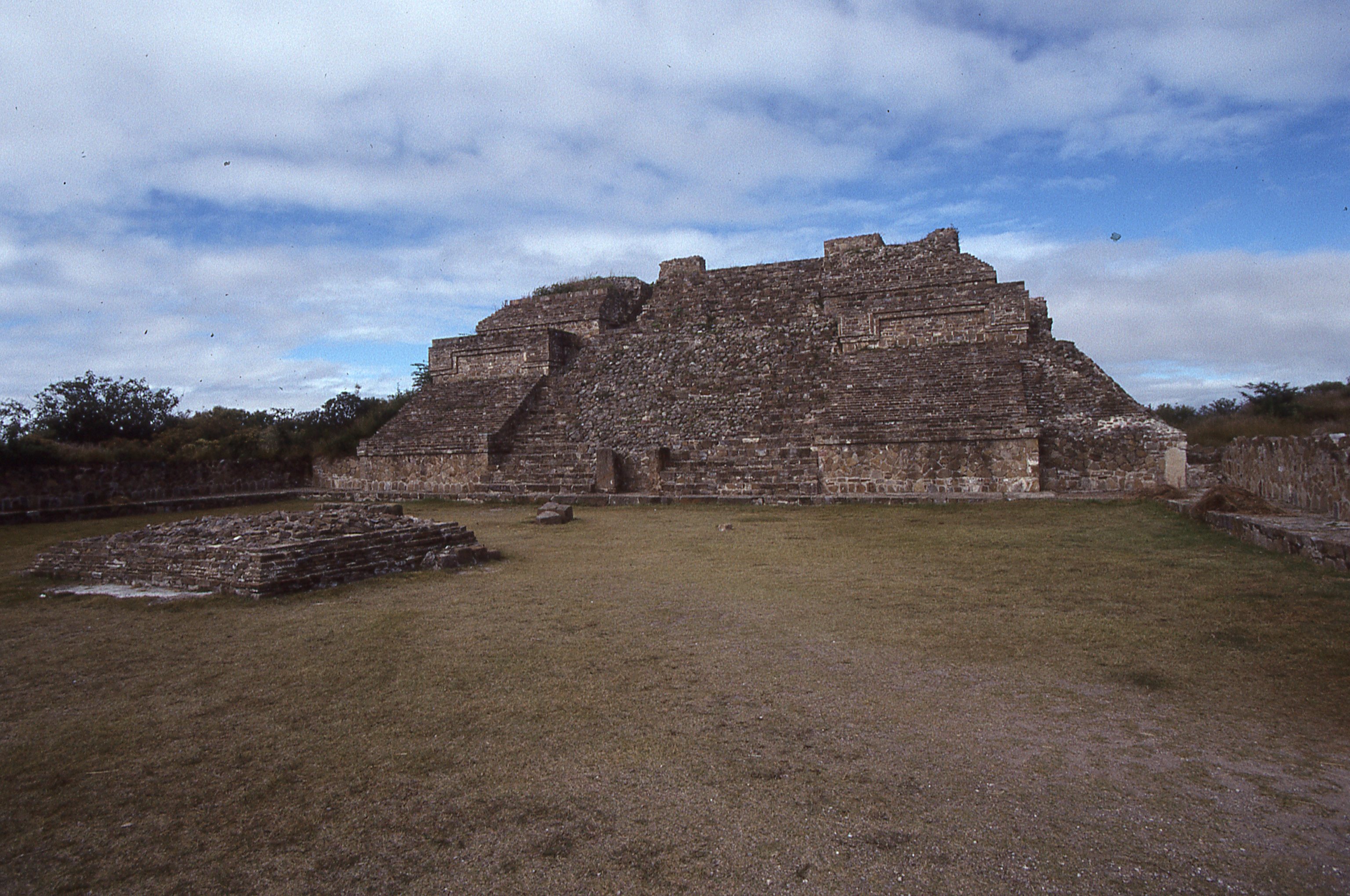 img077.jpg