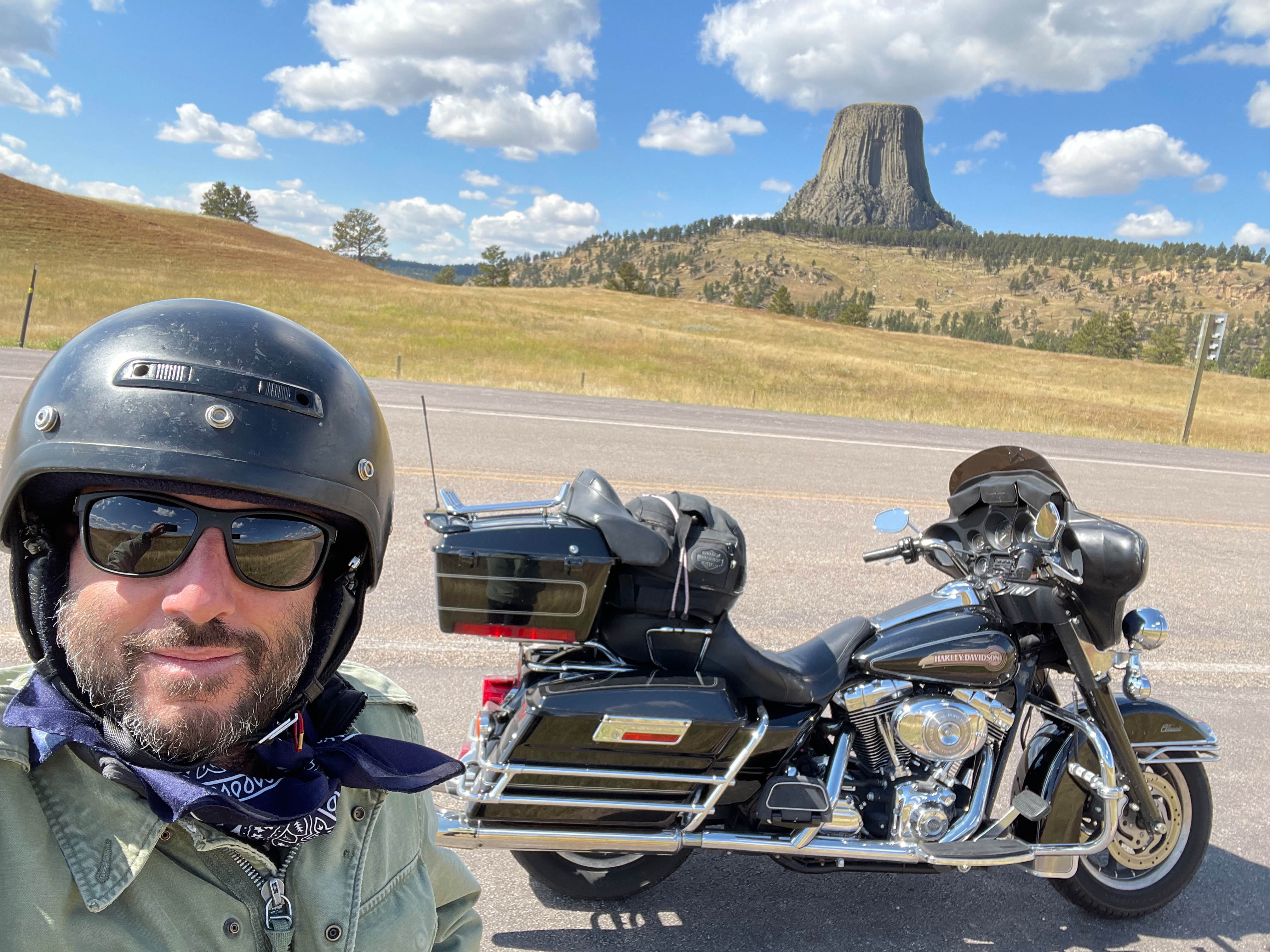 Selfie + Devils Tower