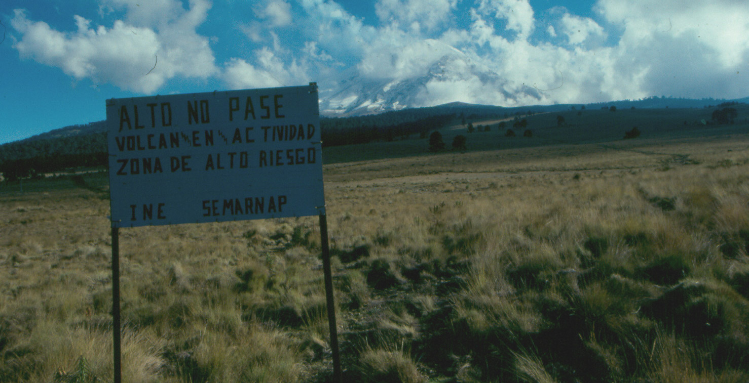 Popocatépetl Volcano warning sign