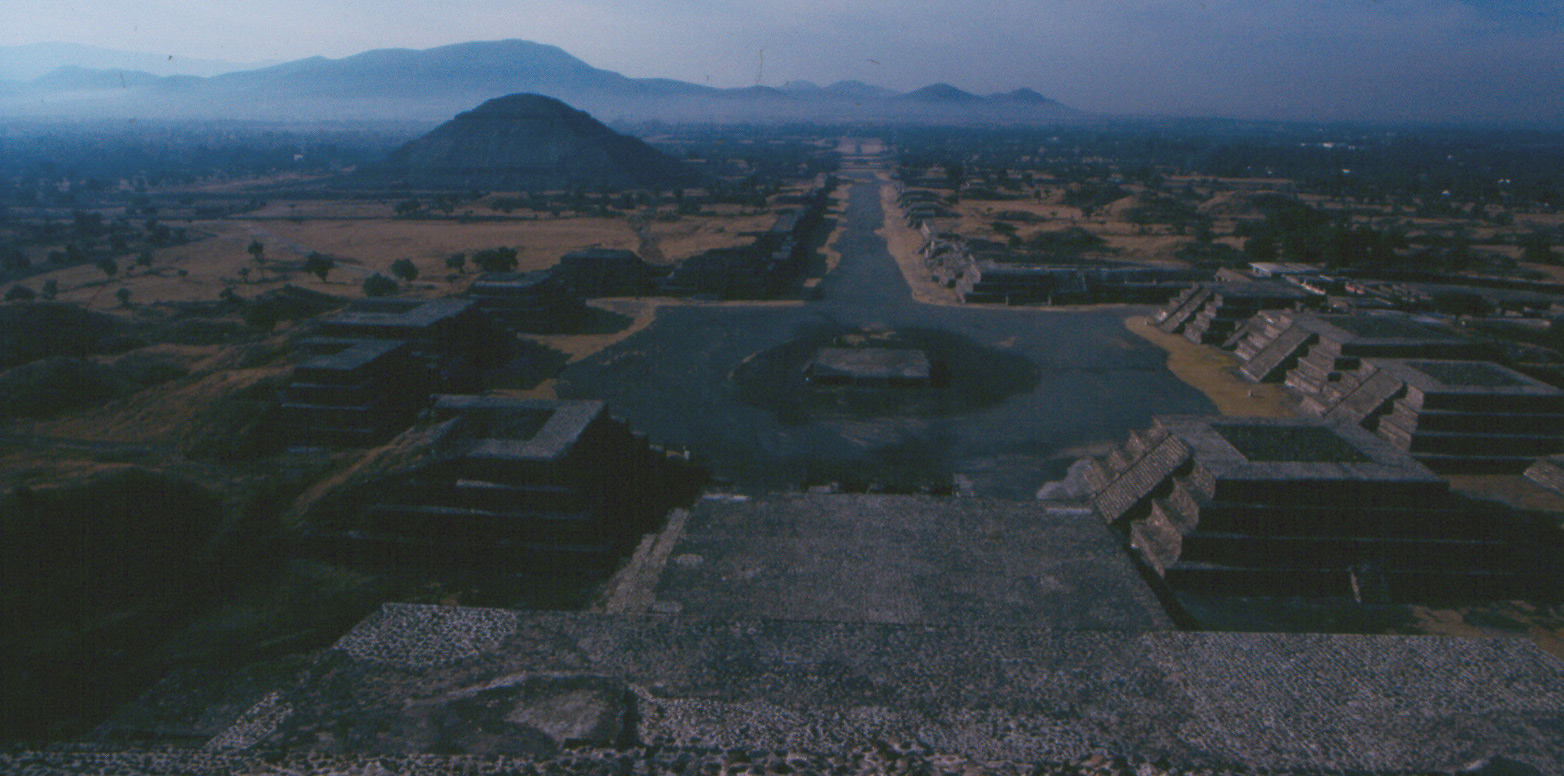 A view from the Pyramid of the Moon